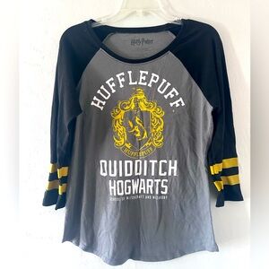 Harry Potter Juniors Hufflepuff Quidditch Hogwarts Shirt Size M